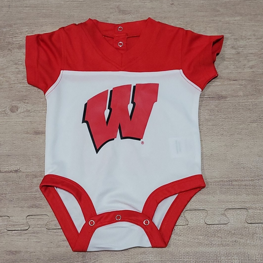 Wisconsin Badgers Onesie 3-6 Months